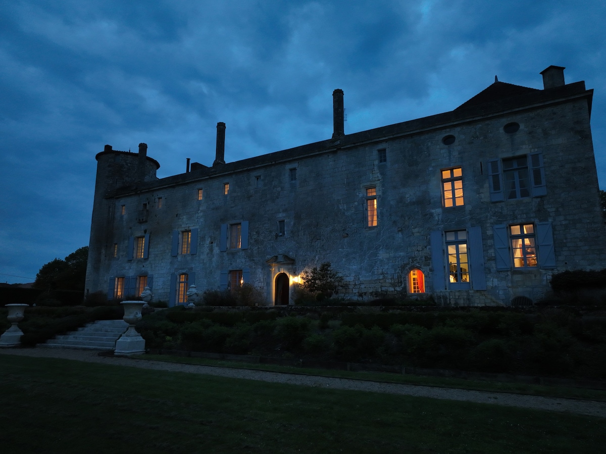 Chateau de Puy Vidal | All Inclusive | Toile Suite