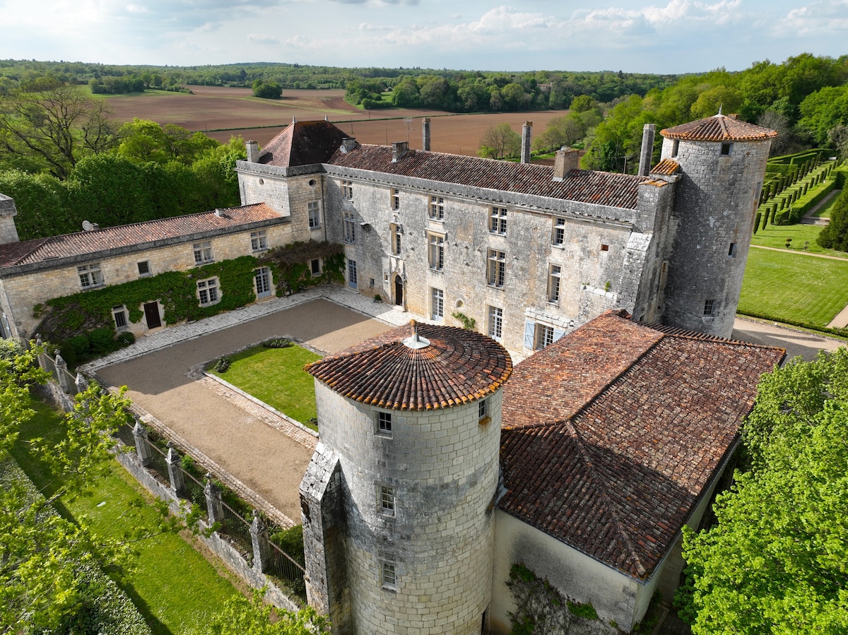 Chateau de Puy Vidal | All Inclusive | King Room