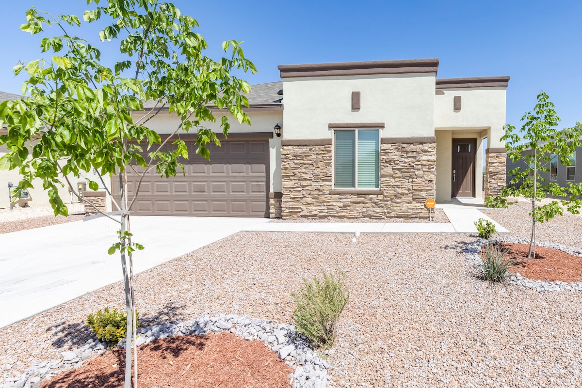 Modern Farmhouse Near Bike Path