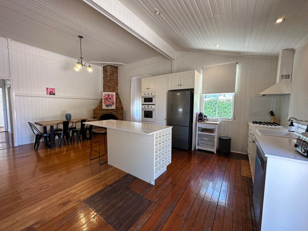 Prime East Toowoomba Cottage