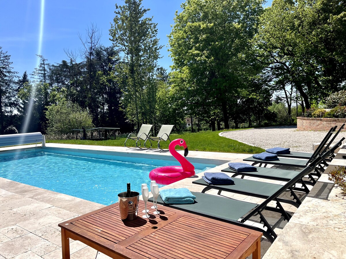 Superb property in Sologne with swimming pool