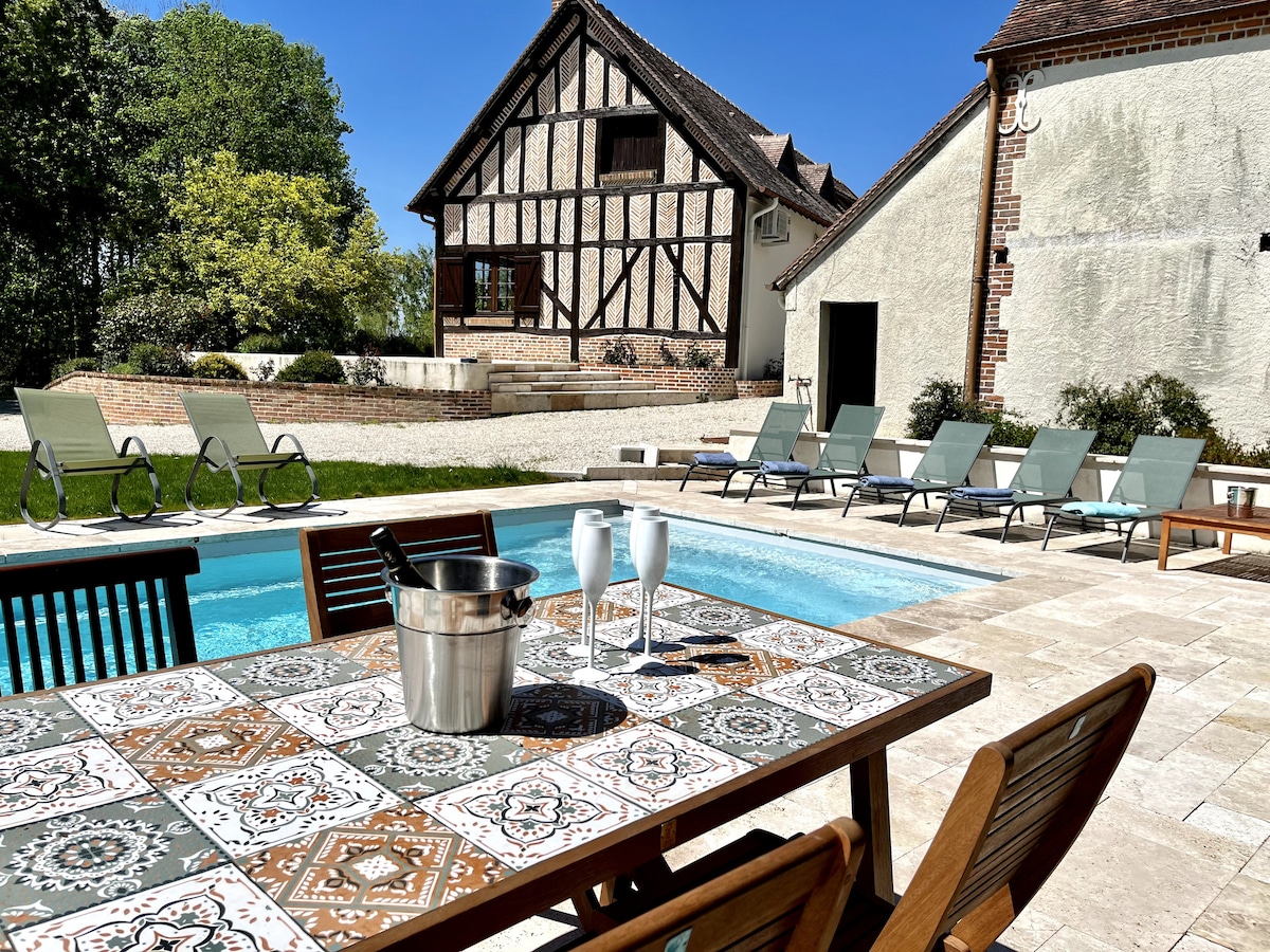 Superb property in Sologne with swimming pool