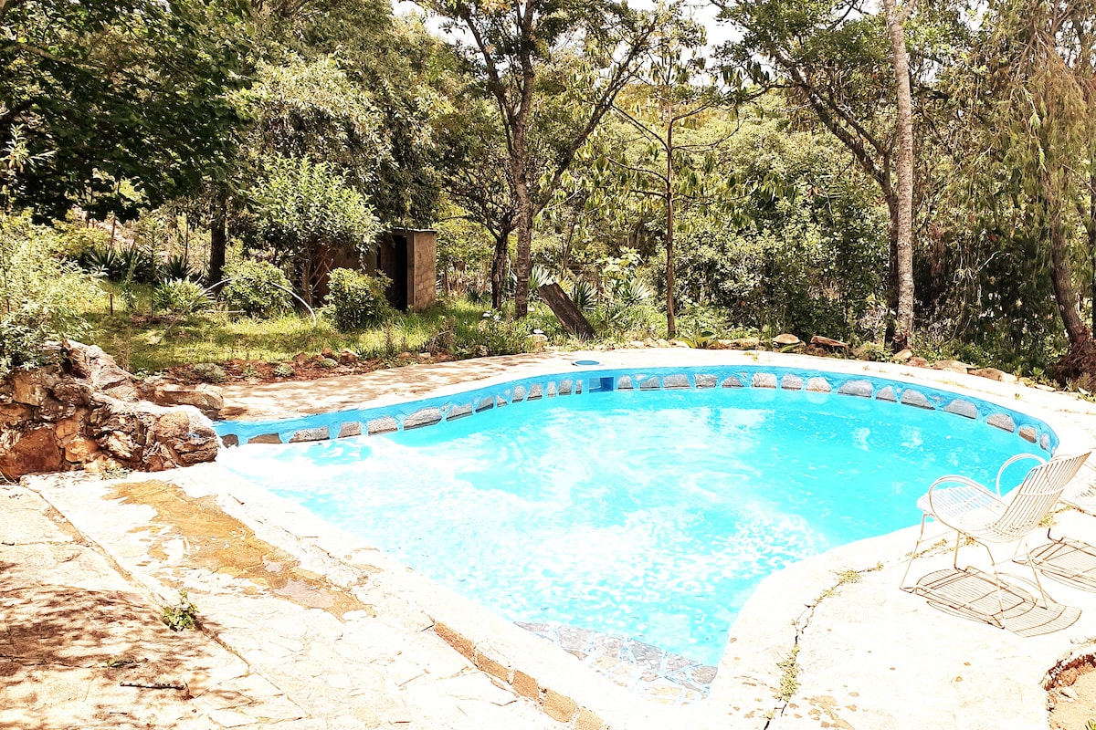 Well-loved Nyanga 1 bed with a pool!