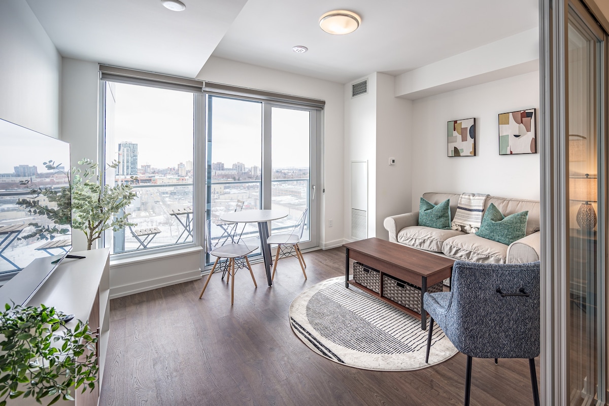 Brand new 1 BR condo steps away from downtown core