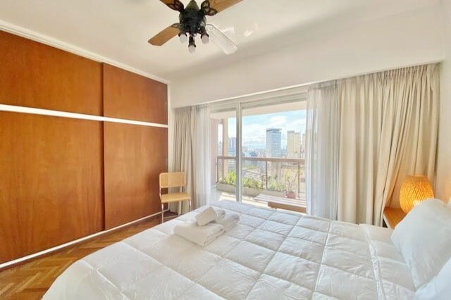 Enjoy this Amazing View in this High Retiro Apt.