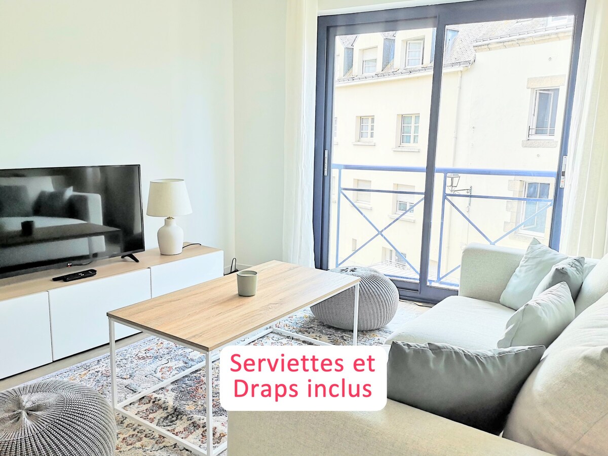 Appartement spacieux - Parking - Wifi - 2p