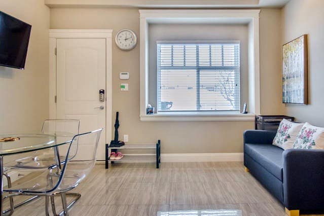 Cozy Skytrain 1 bedroom Suite Everything Private