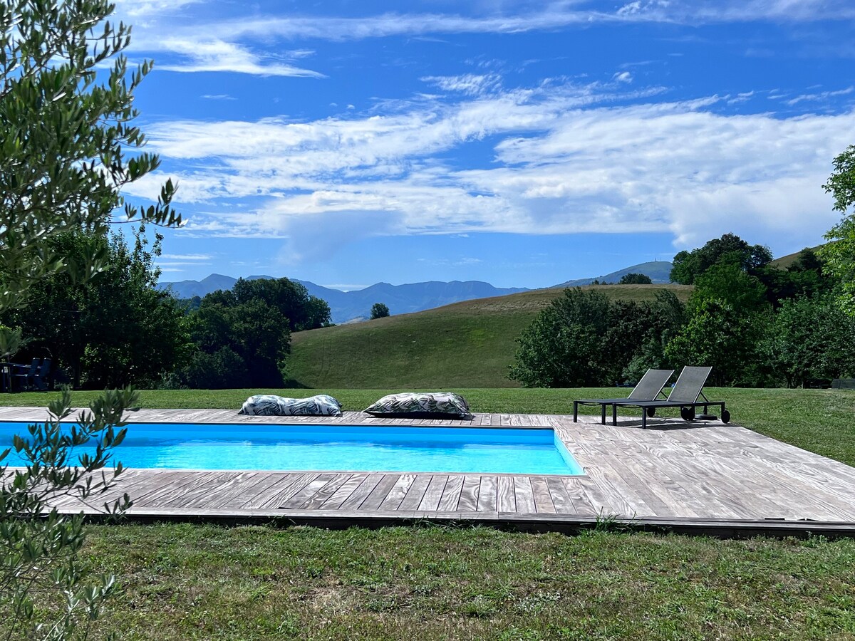 Maison Biscaya chambre +piscine