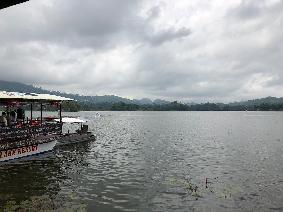 Lake Side, Vacation House