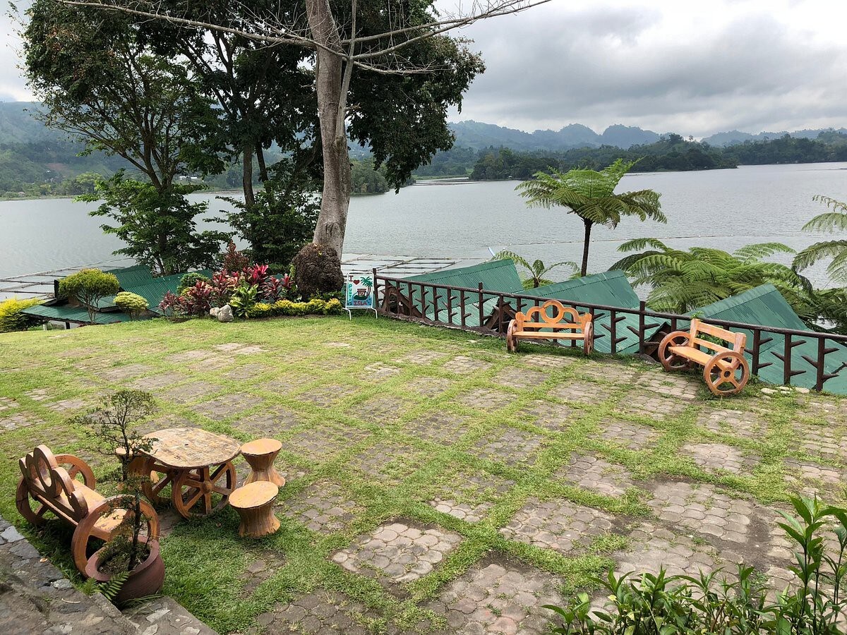 Lake Side, Vacation House