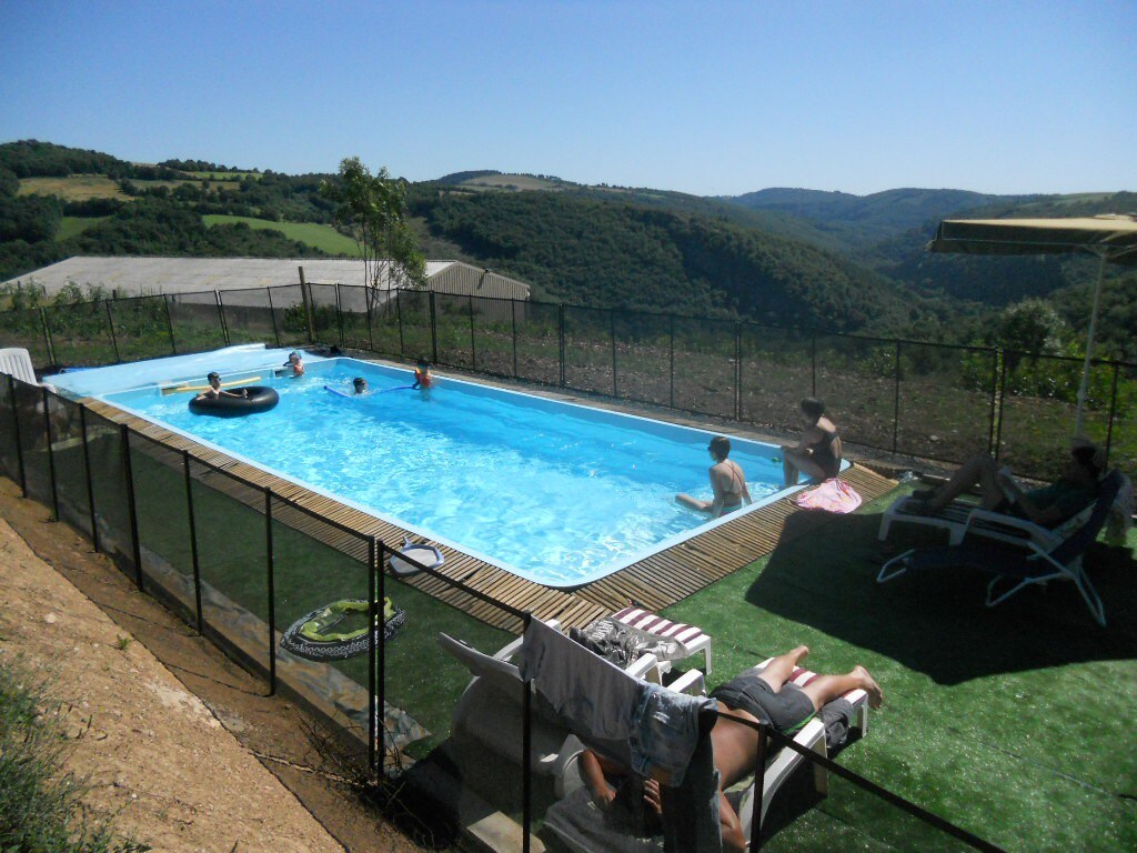 Gîte à la ferme, clim, Piscine