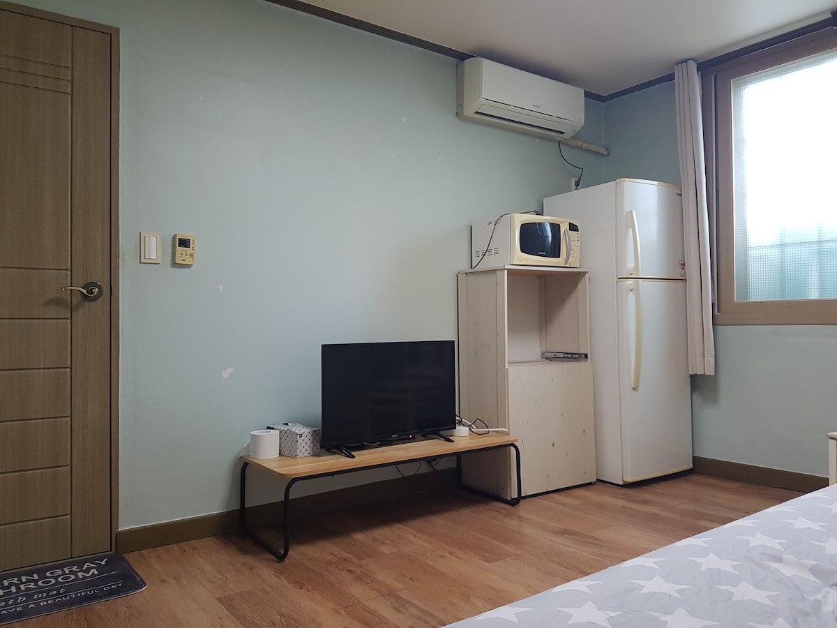 A comfortable studio in front of Suncheon Stn(KTX)