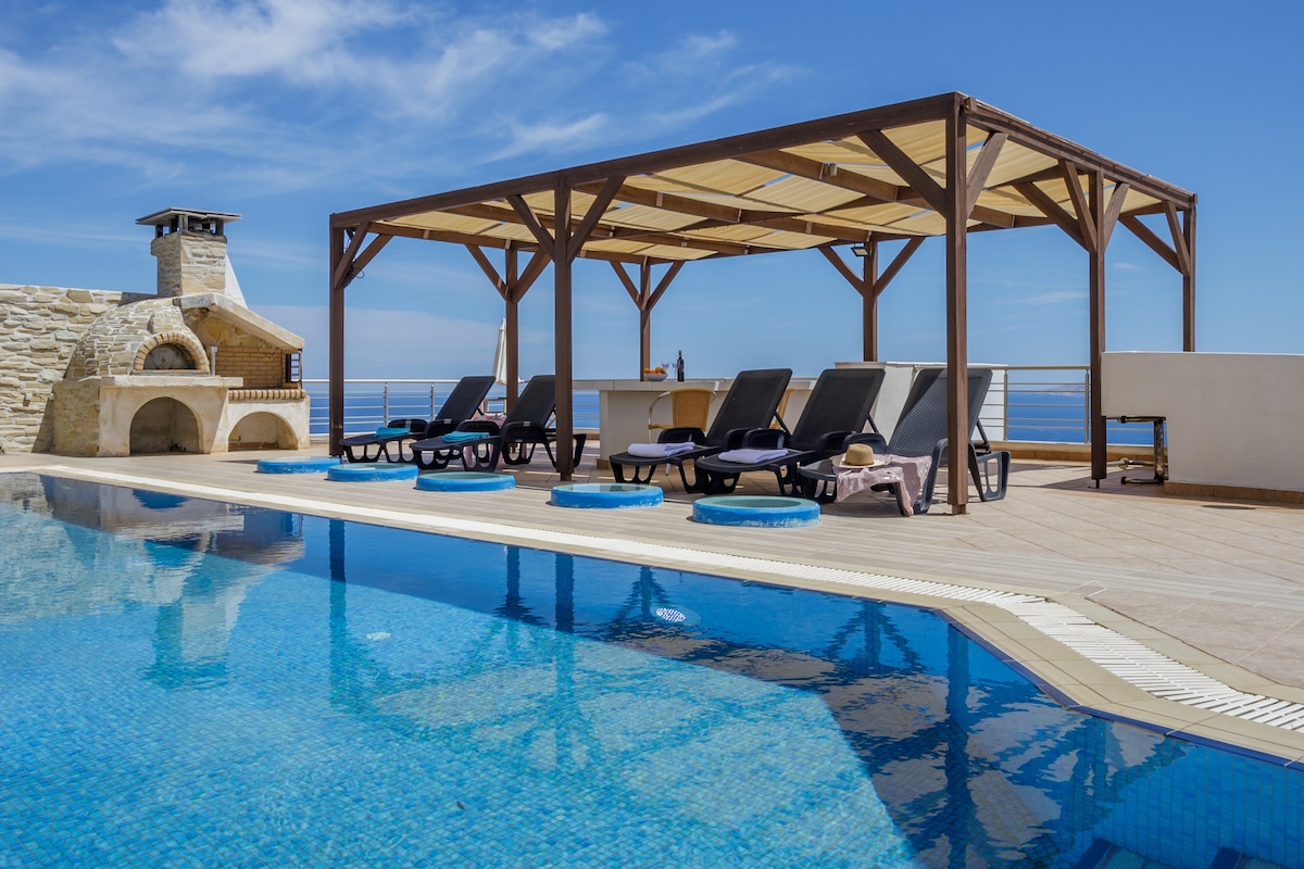 Aegean Blue Dream Villa - Crete's Aqua Paradise