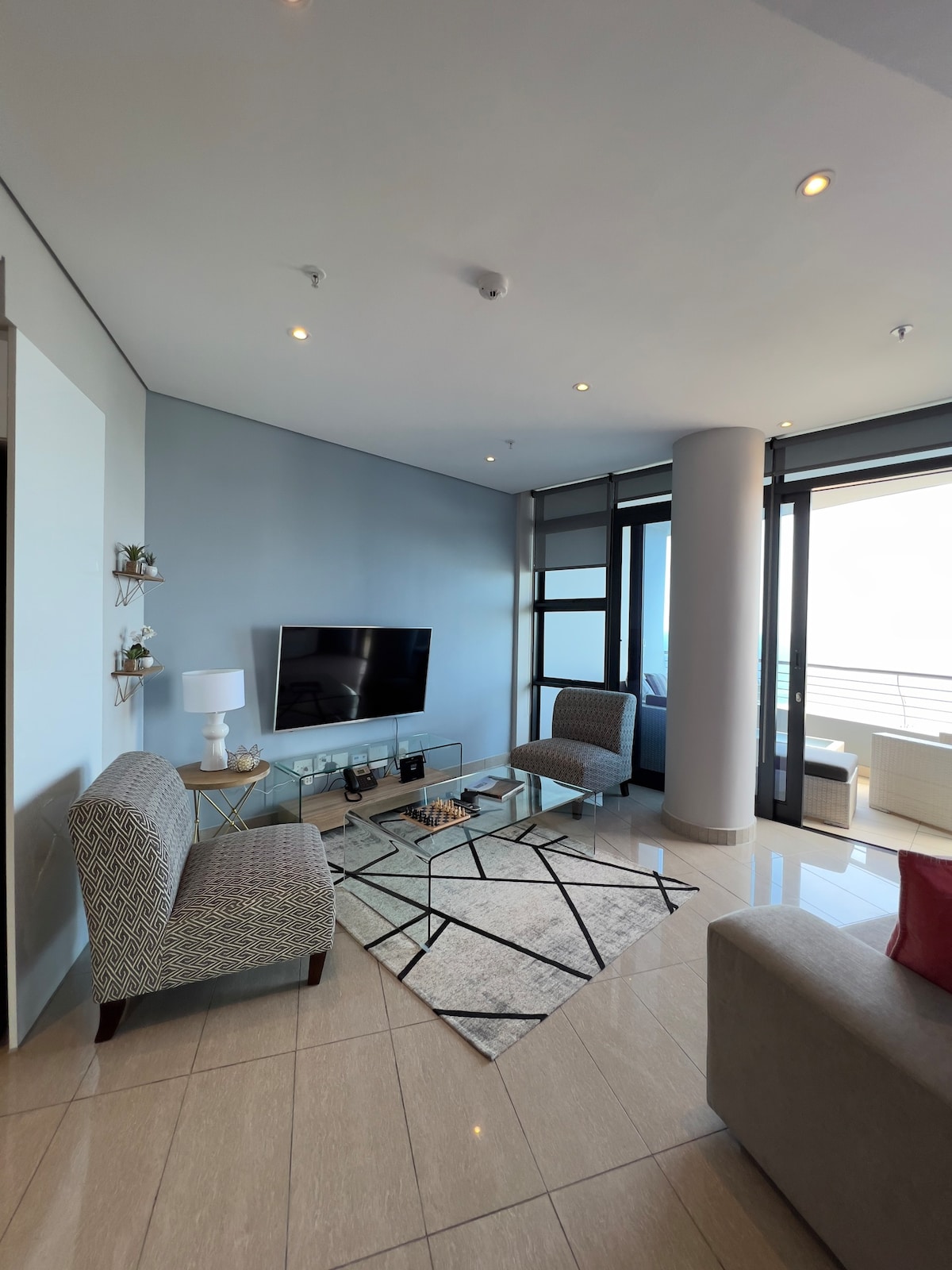 Luxury 2 Bedroom Apartment at the Capital Pearls