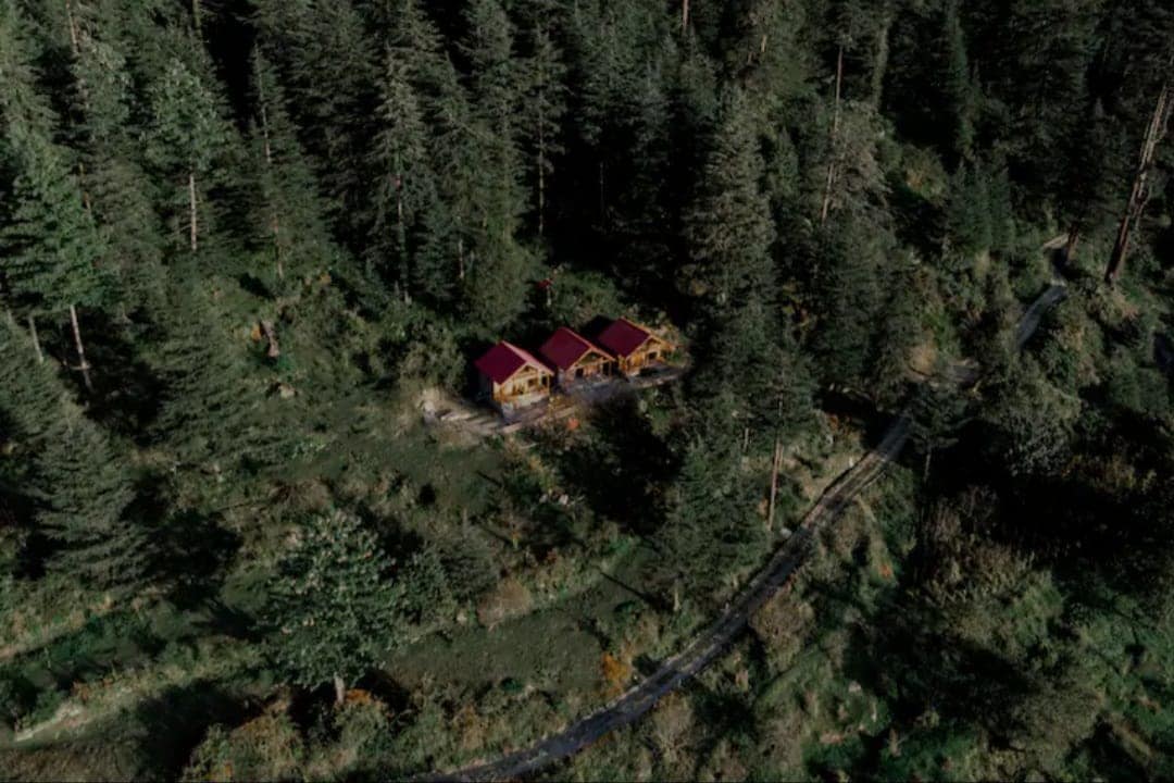 Two Cottages at Himalayan Cedar Nest, Sainj Valley