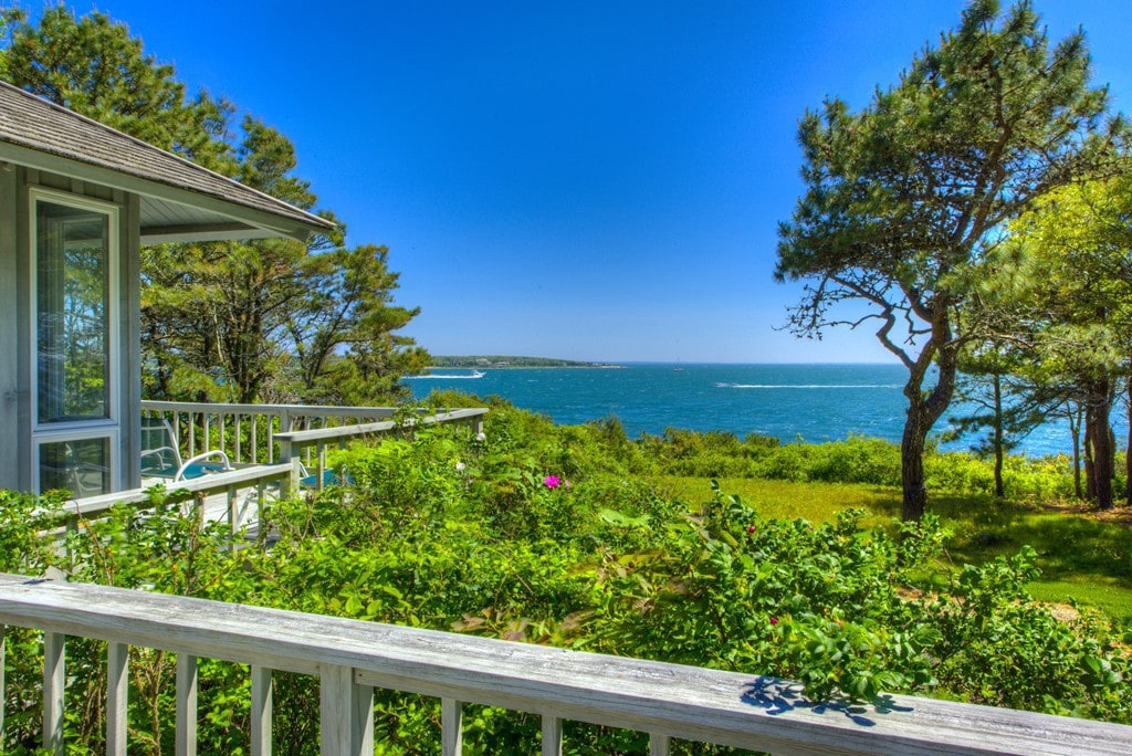 Bay House - Ocean front with private beach