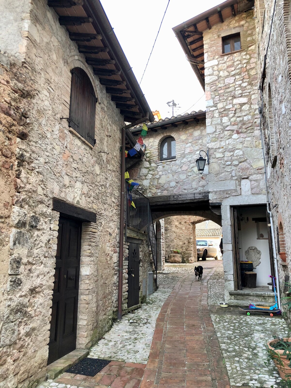 Borgo di Firenzuola中中世纪塔楼的房间