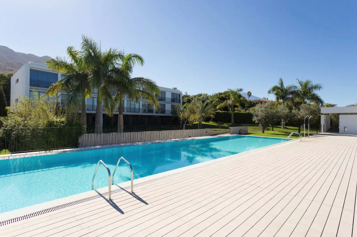 Stylish | Seaviews & Swimming pool