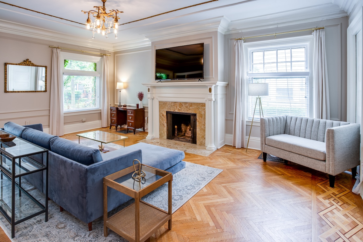 Grand, Luxurious Historic Home near Park&East Ave!