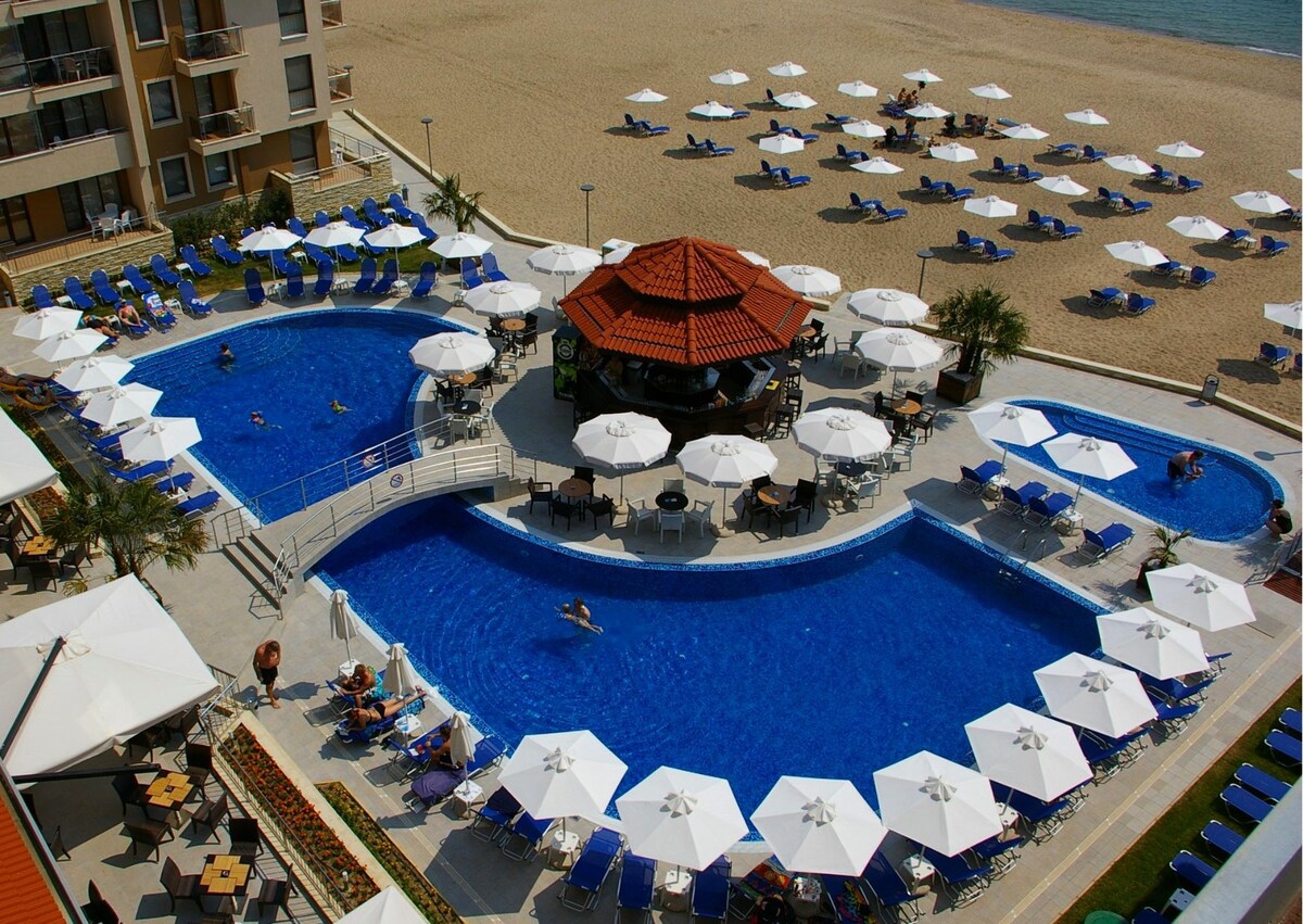 Apartment Obzor Beach Resort directly on the beach