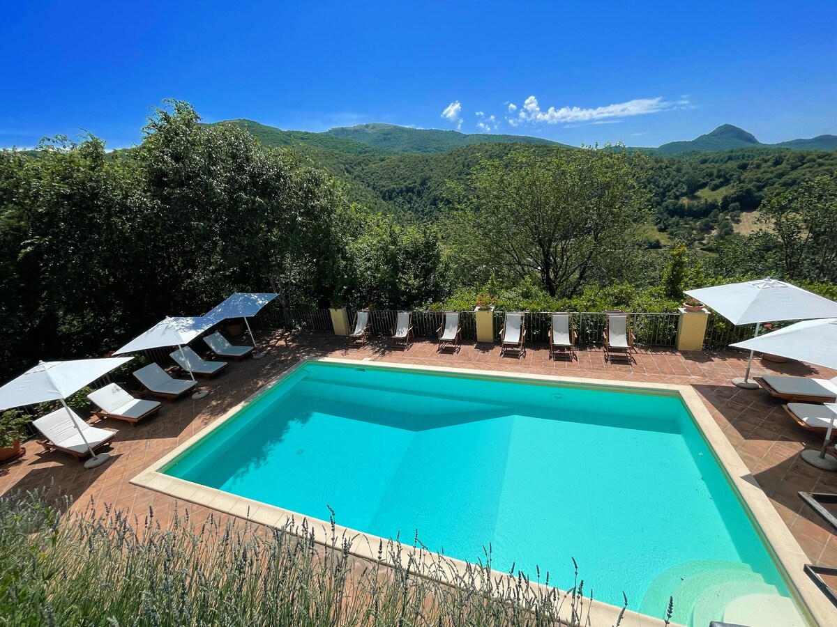 Cisterna - sleeps 3 - very cute!