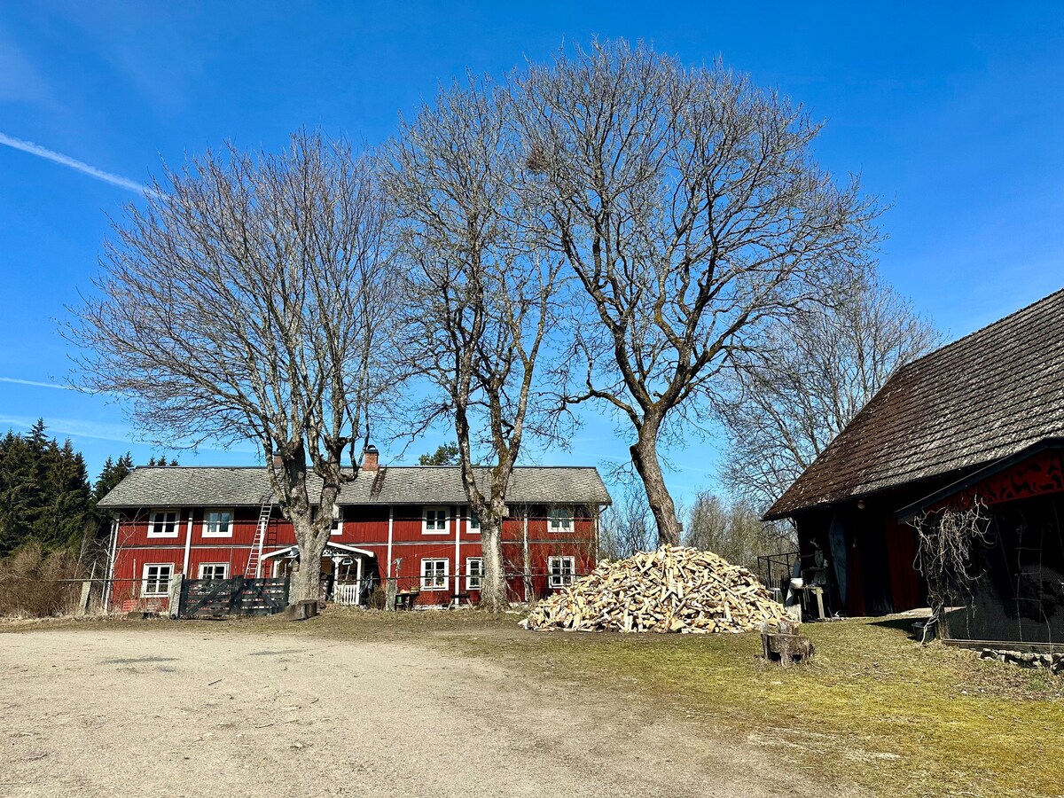 Rönhult. Quiet countryhouse