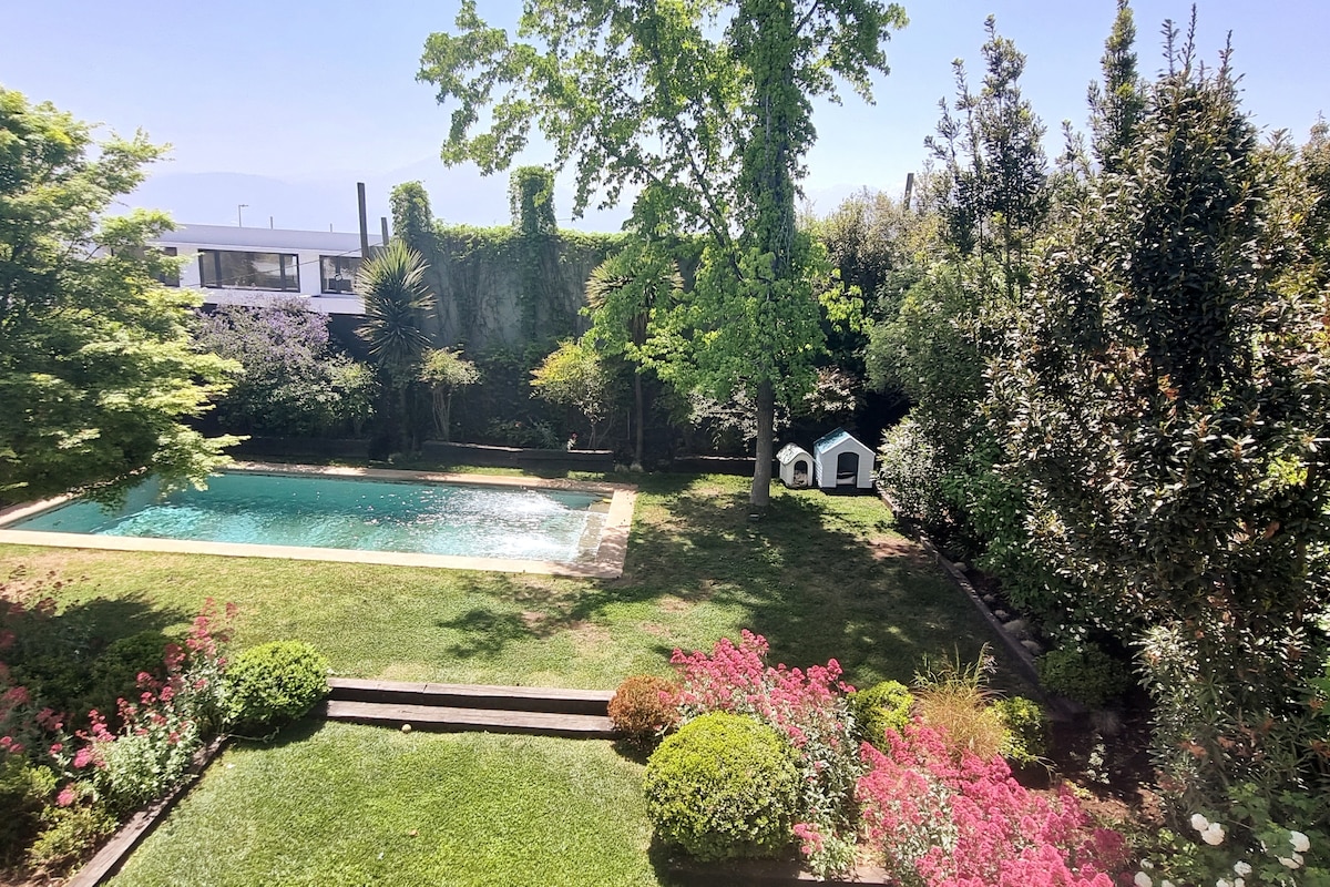 Barrio seguro, Las condes BBQ, jardin y piscina