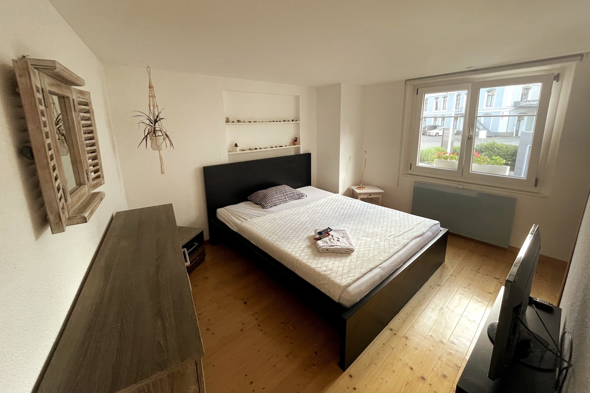 Bedroom in house near the lake