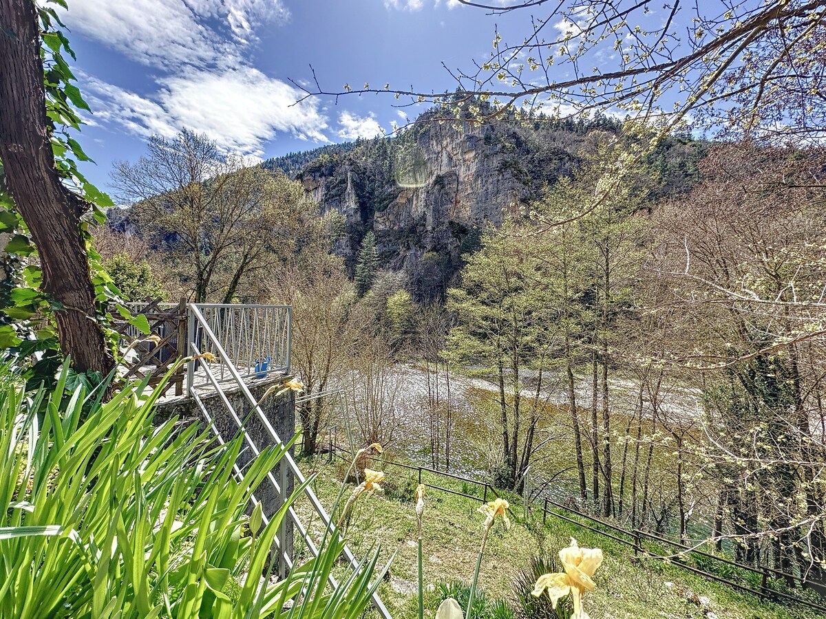 带花园的花园，可俯瞰Gorges du Tarn