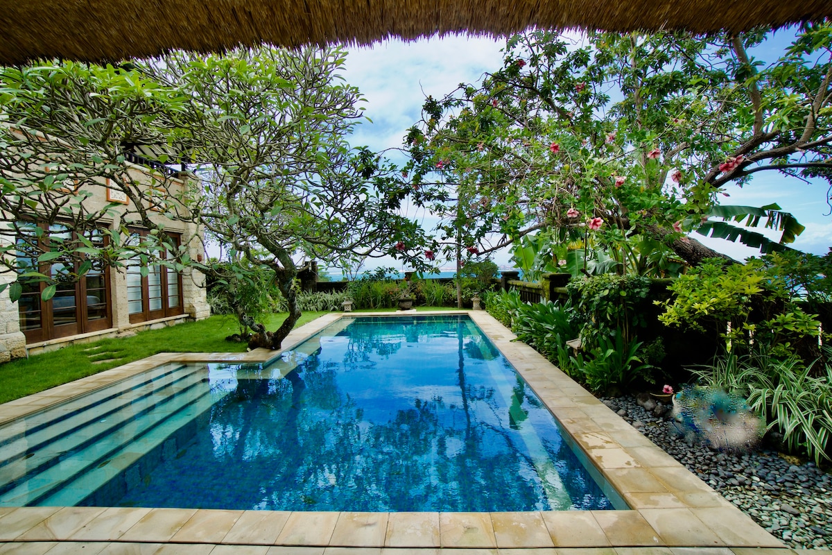 4 Bedroom Seaview Villa at Jimbaran Bay