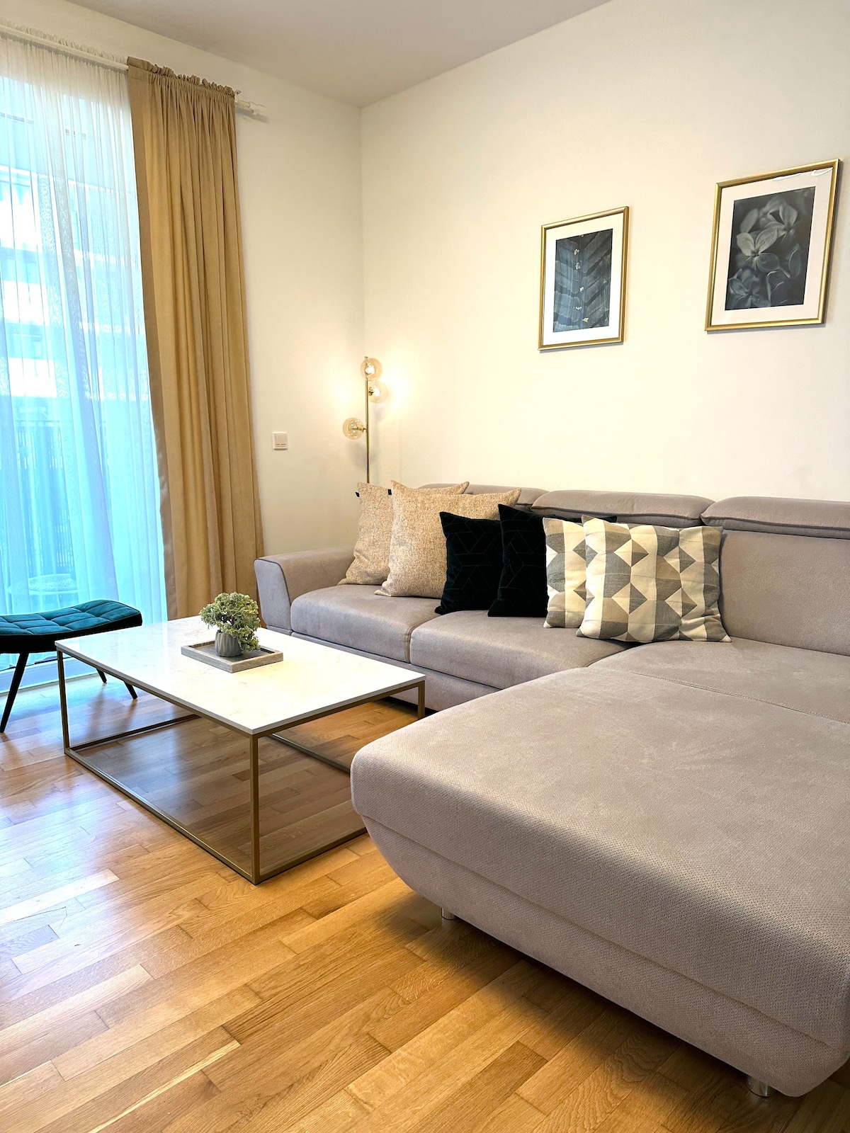 Dream Apartment in Central Place /Privat Parking