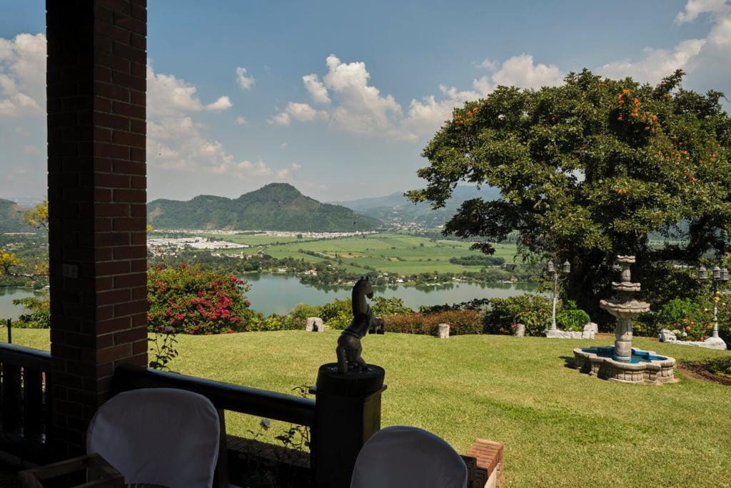 Hermosa villa en Amatitlan