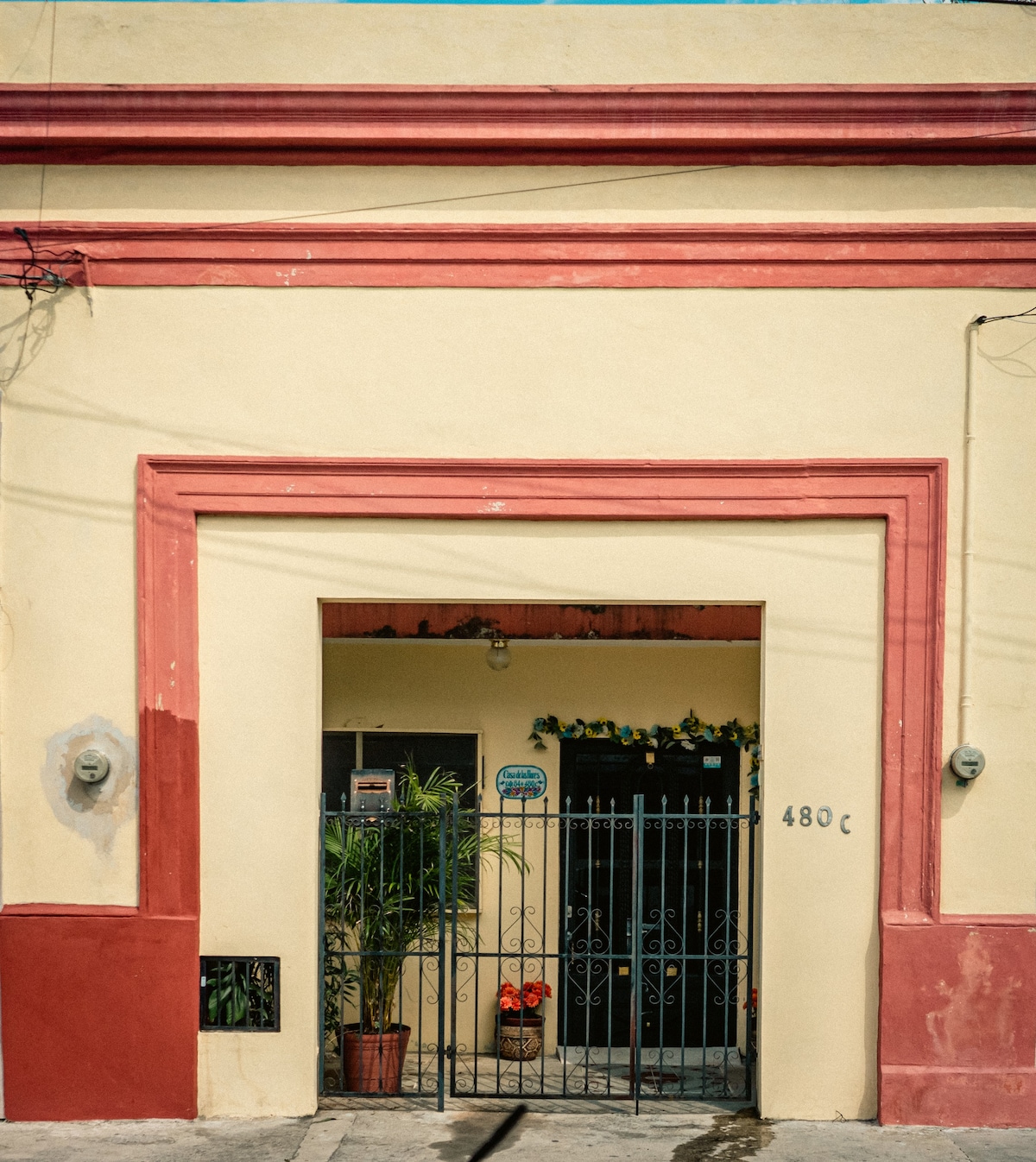 Casa de las Flores nearby Santiago Plaza Mérida