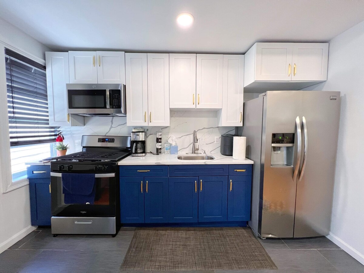 Renovated Queen Bedroom in Brooklyn