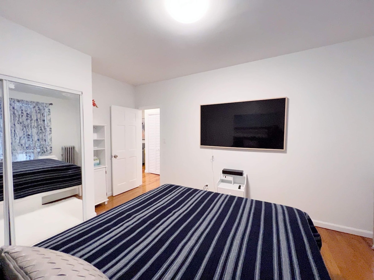 Renovated Queen Bedroom in Brooklyn