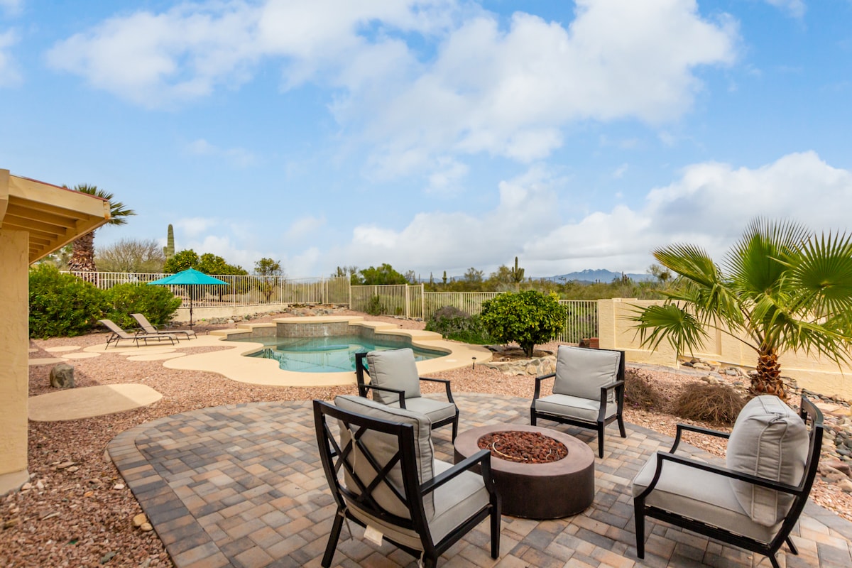 Heated Pool-4BD/2BA Desert Oasis w/ Mountain Views