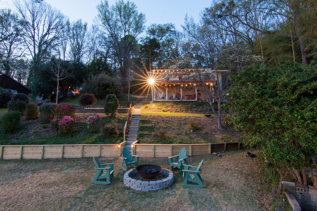 Sunset Point-Best view on Broadway - HOT TUB!