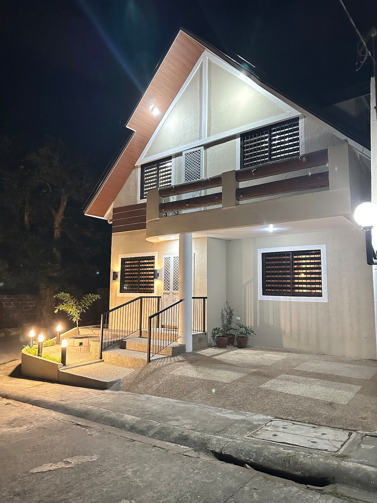 Tagaytay staycation cottage