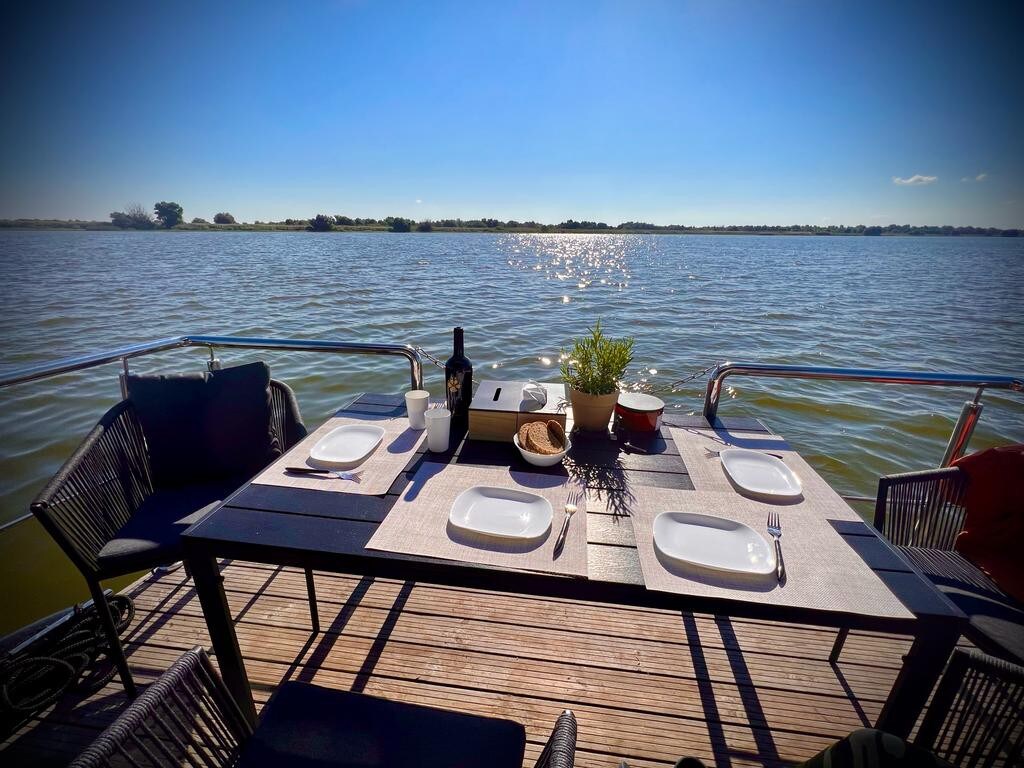 Danube Delta Houseboat