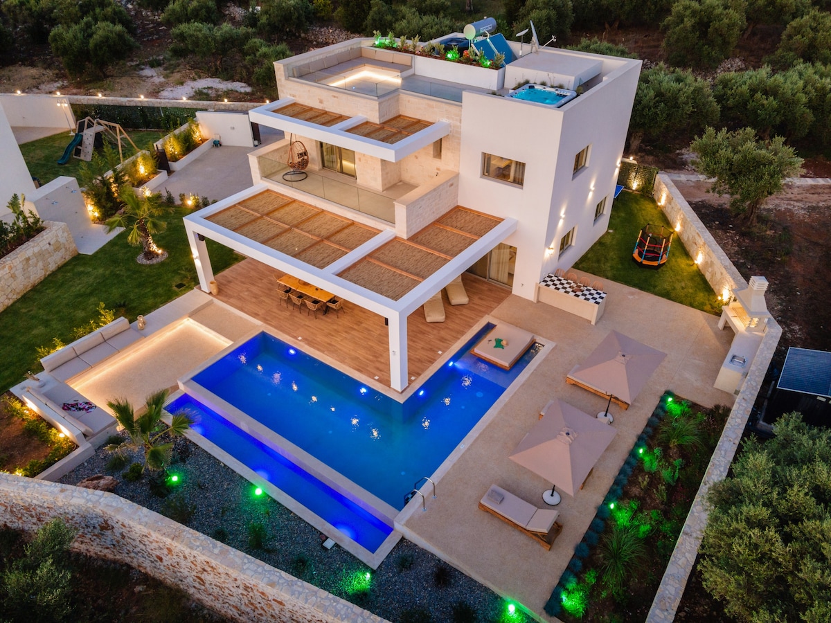 Sohora villas-Twin Luxury Villas with heated pool