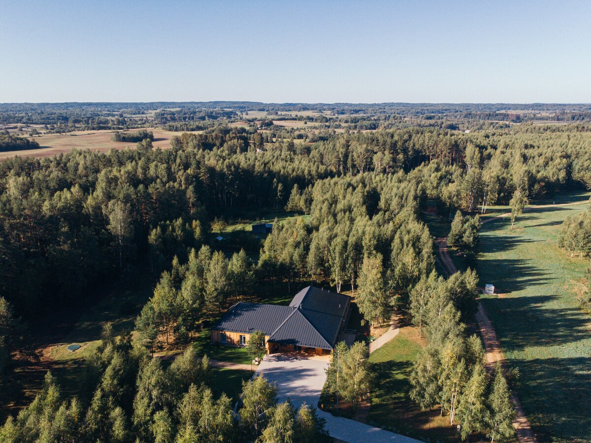 Miško SPA- terapijoms,  stovykloms, mokymams.