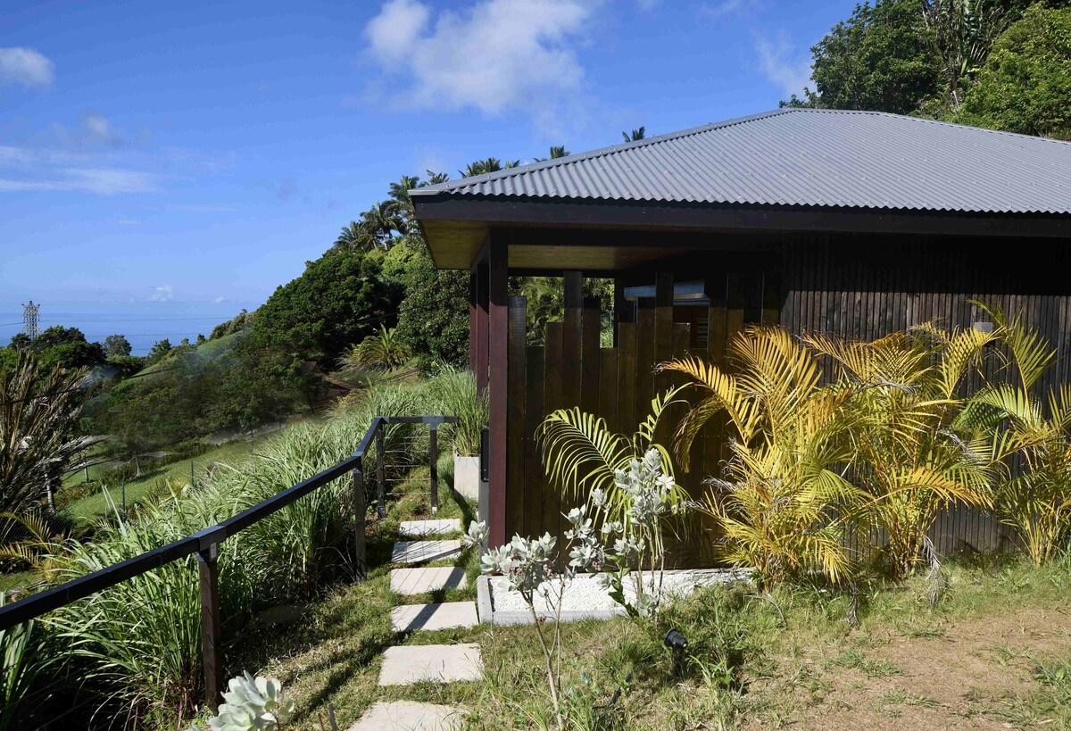 Lodge with panoramic views of the Caribbean Sea