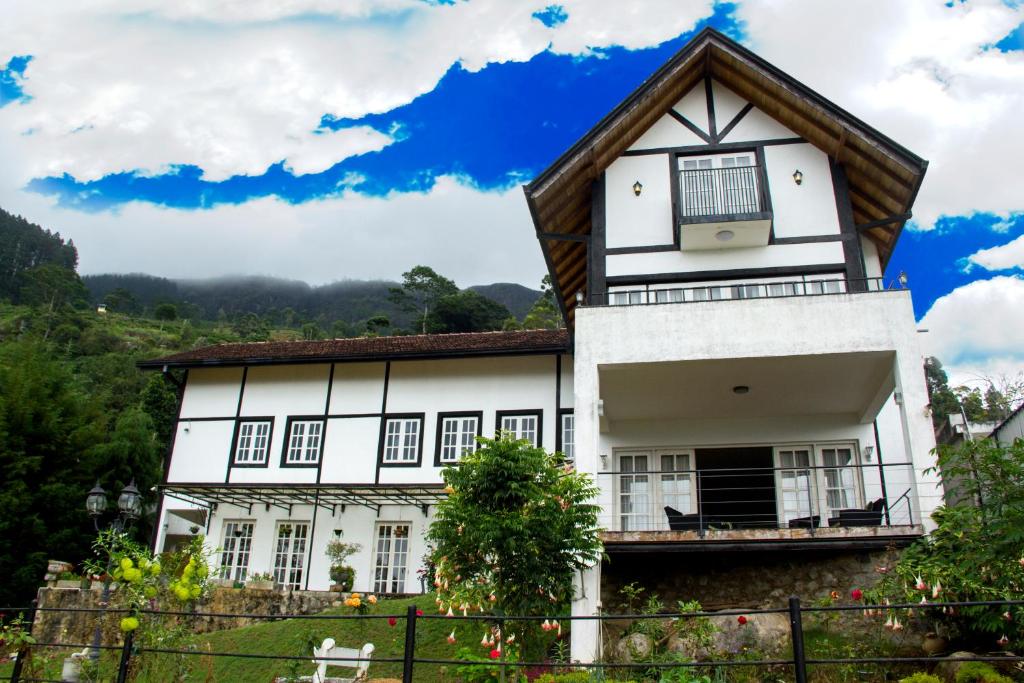 Bungalow in misty mountains