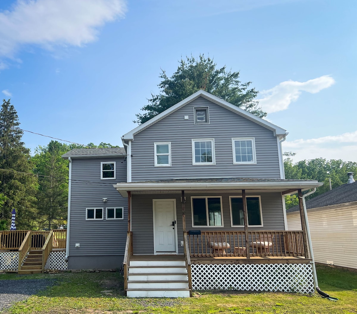 Entire and fantastic home in Catskill!