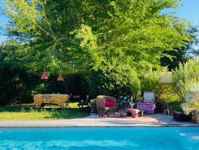 Maison de charme avec piscine à 25 km de Sarlat