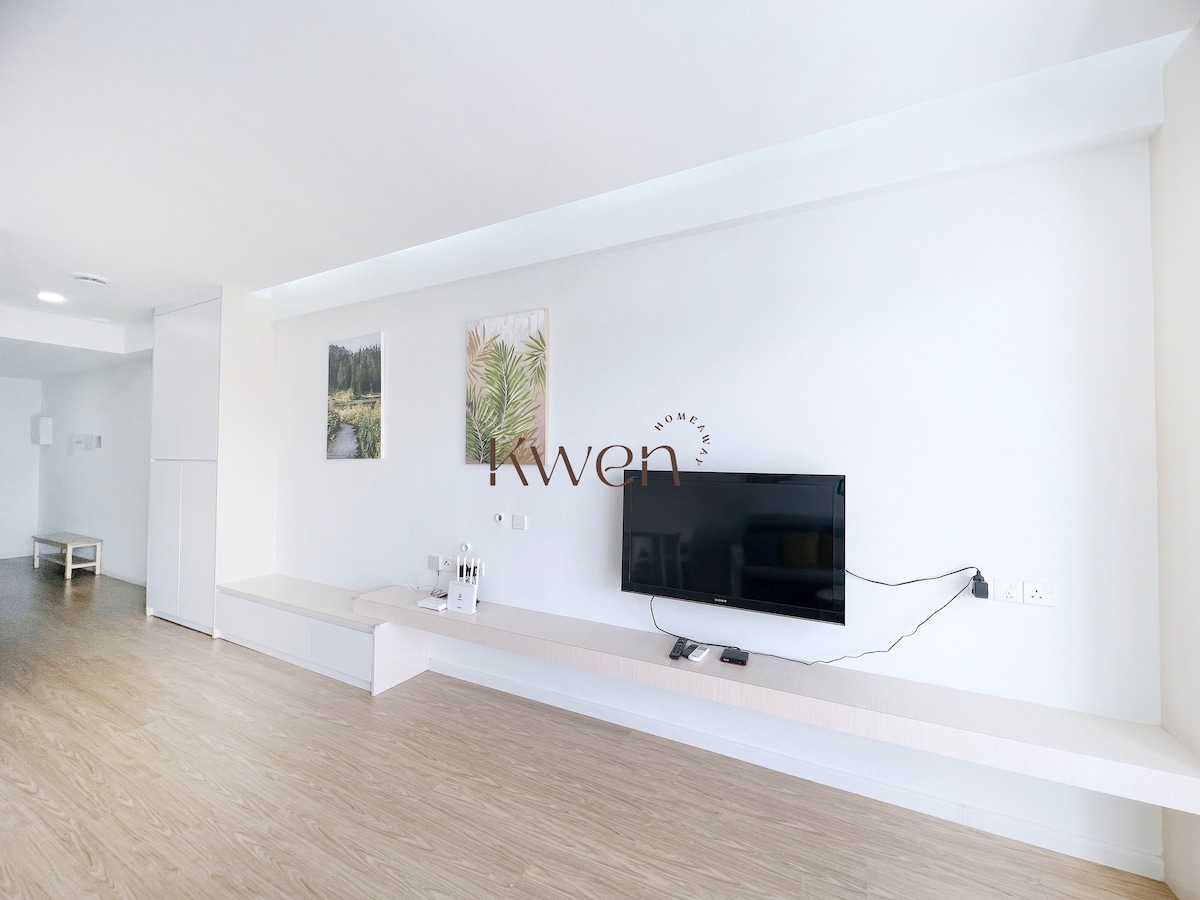 KWEN Suites-Tg Aru InfinityPool单间公寓，带沙发床