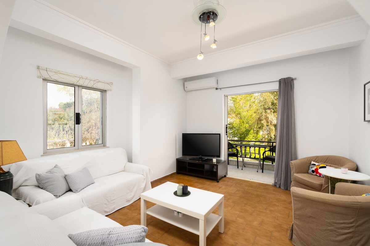 Stunning 3BD Apartment in the Center of Eretria