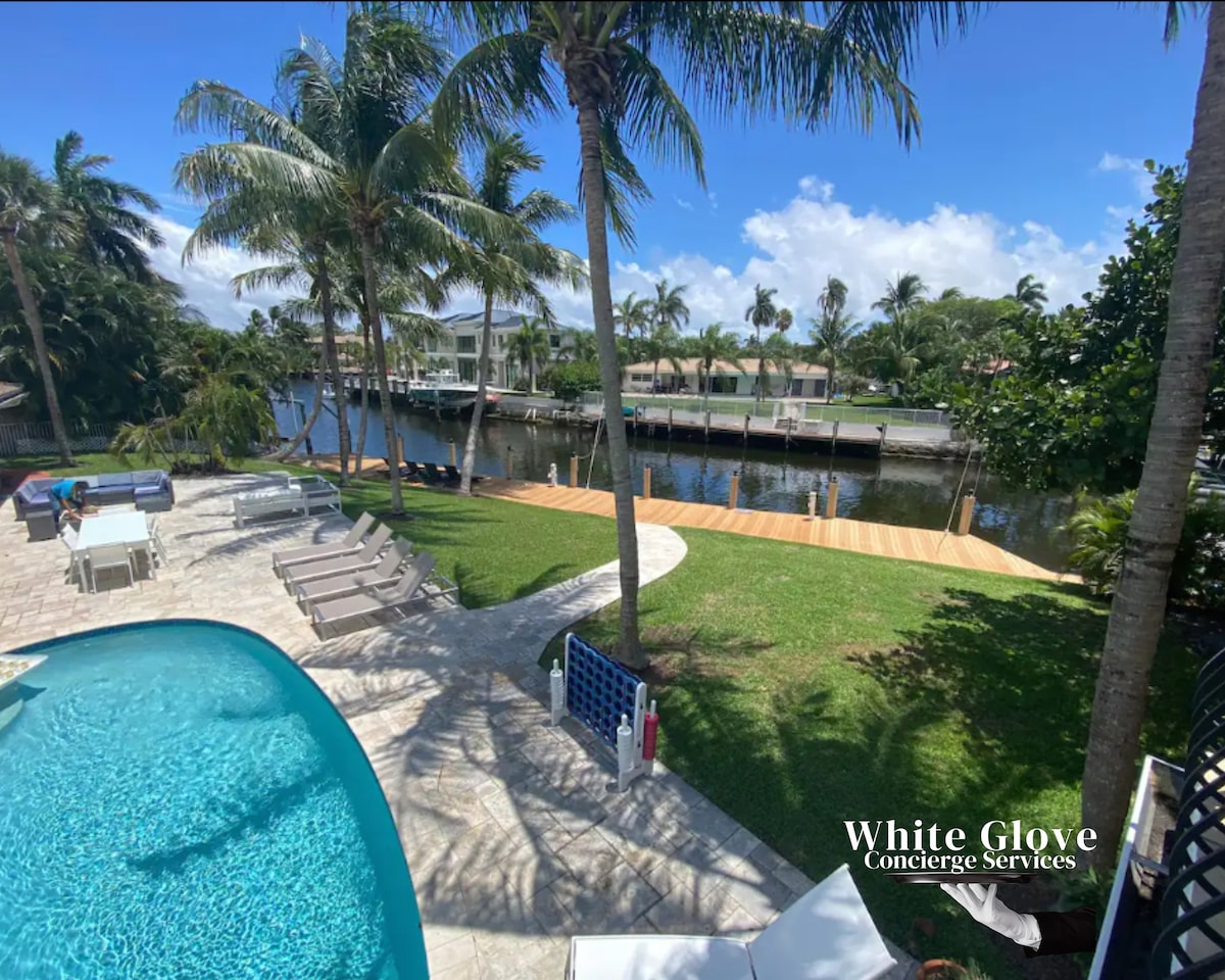 6BR Waterfront Villa Pool | Jacuzzi Close To Beach