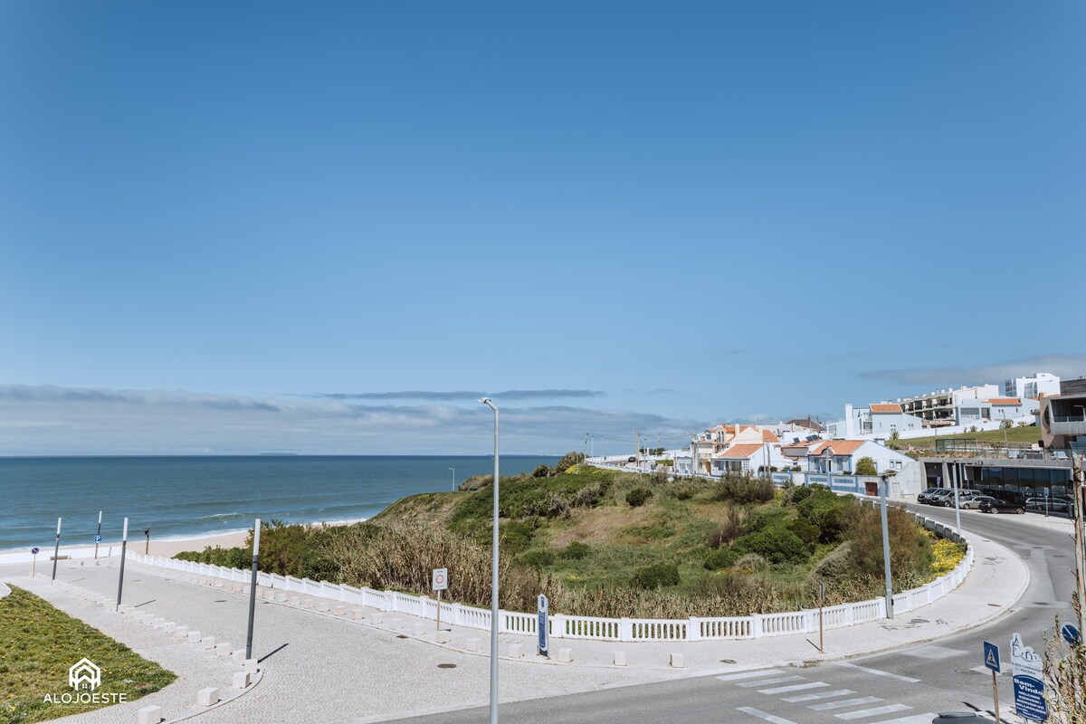 BC Beach House I | Balcony with Sea View