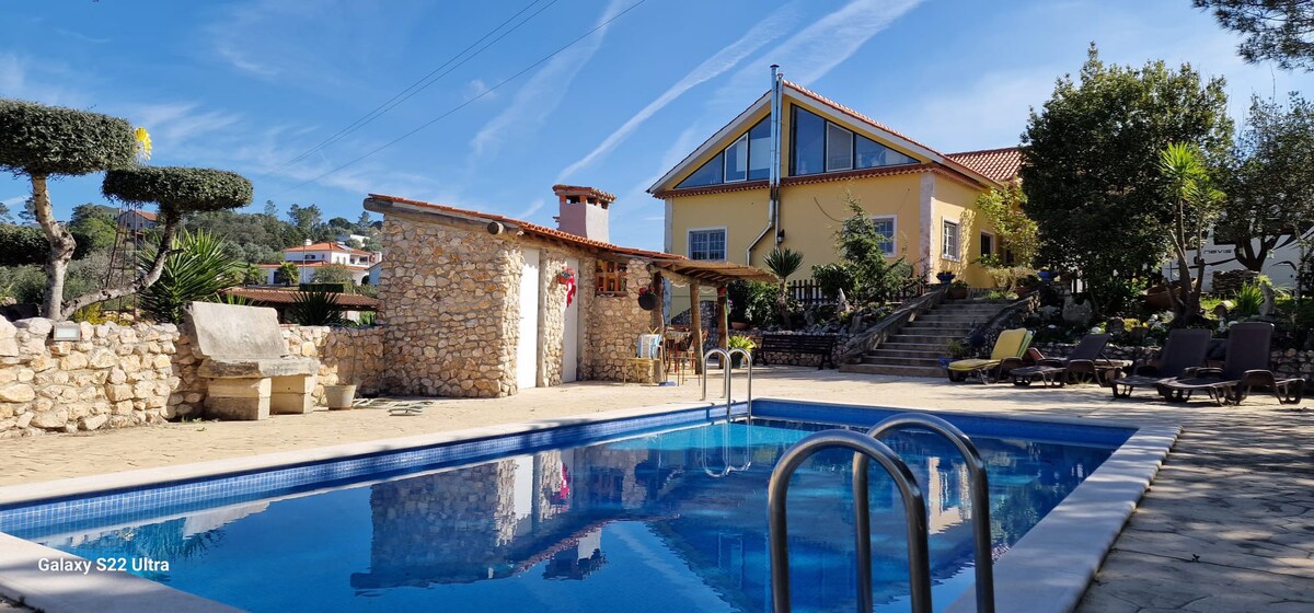 Casa no Campo privada com Piscina.